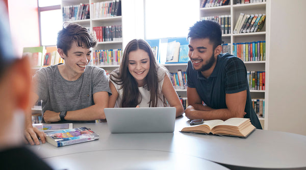 Trata a IA por tu. Mas sem fazer batota!