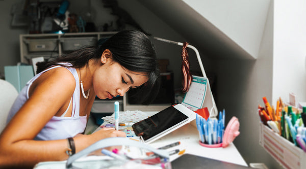 Como fazer um resumo perfeito: guia completo de estudo